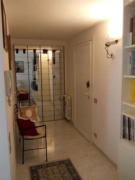 Appartamento Luminoso Bilocale In Centro Milano